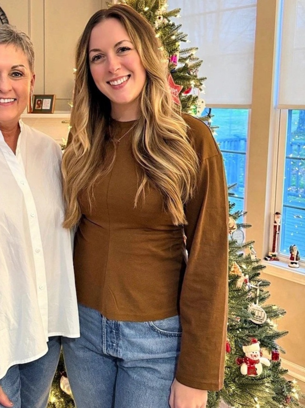 H&M Long Sleeve Top in Brown Size Medium